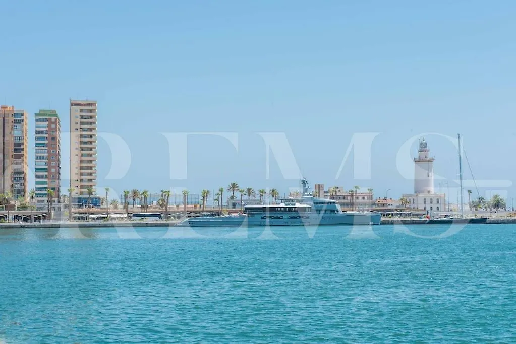 Apartment With Terrace Next To Port Of Malaga By Rems