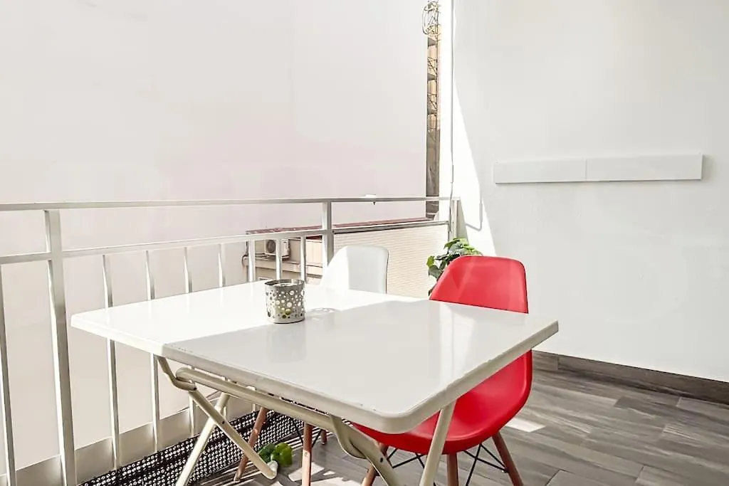 Apartment With Terrace Next To Port Of Malaga By Rems